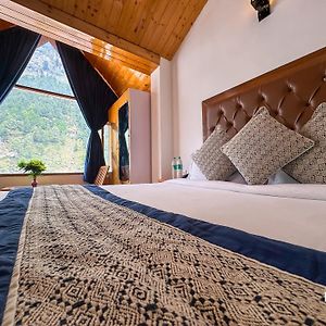 Super Deluxe Room
